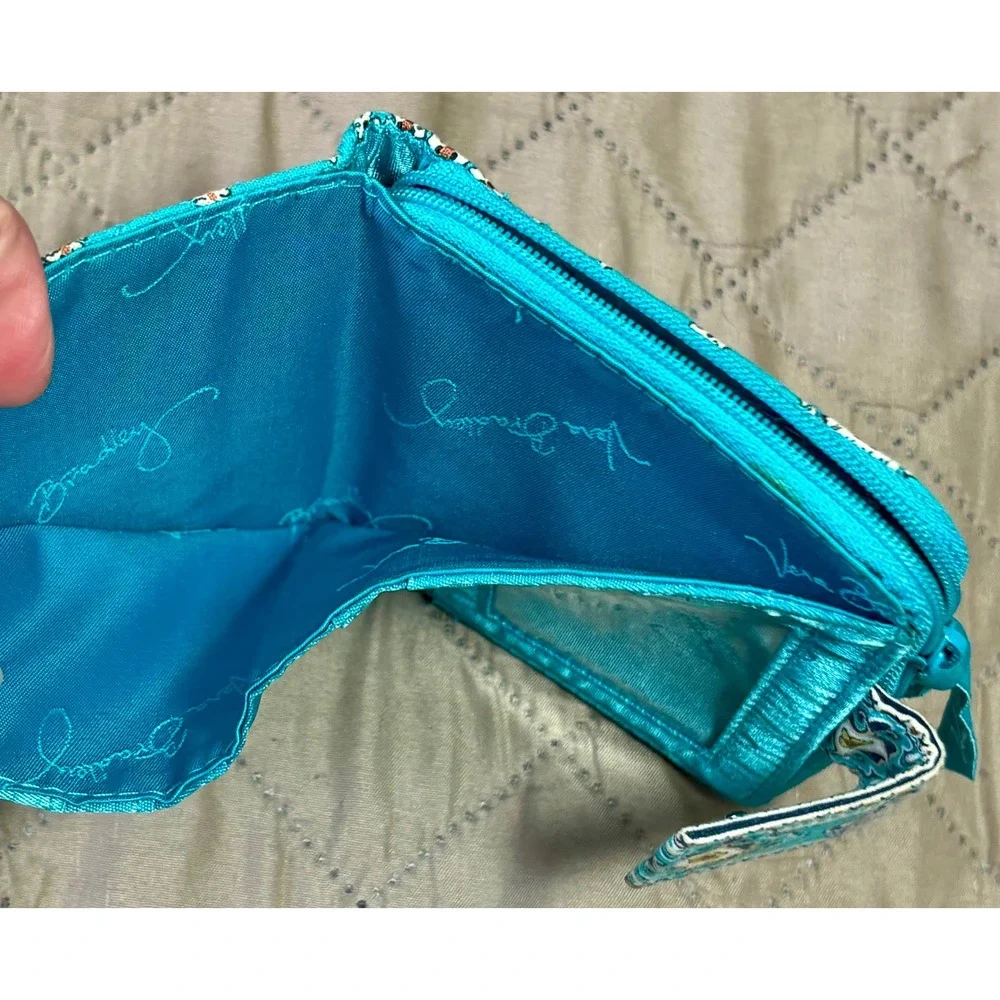 Vera Bradley Teal Blue Paisley Quilted Cotton Small Bifold Zip Wallet